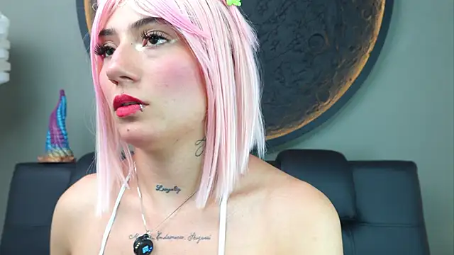 miss sharlotte18 online show from November 10, 6:07 pm