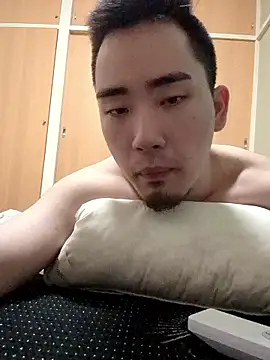 Snapshot of lioncake1221 chatting on July 9, 6:56 pm lioncake1221 online show from July 9, 6:56 pm