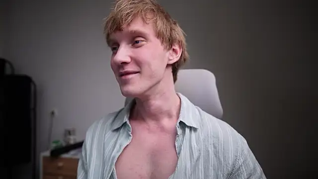 J Akira online show from April 22, 8:06 am