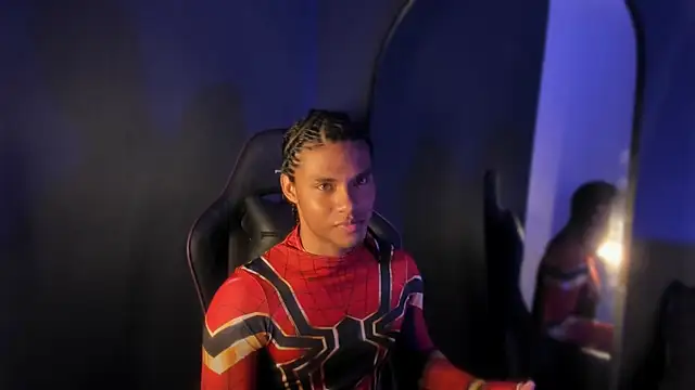 Lucas eevans online show from February 10, 2:10 pm