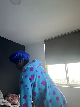 Lucas eevans online show from February 25, 11:53 am