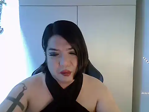 StrawberryWine07 online show from January 22, 3:20 am