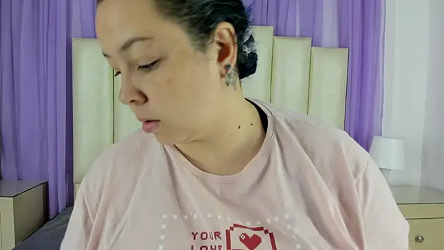 mollieblue69 online show from December 12, 12:01 pm