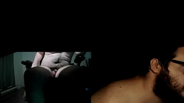 Snapshot of fck_boy123 chatting on February 17, 4:20 am fck boy123 online show from February 17, 4:20 am