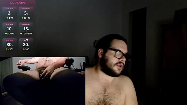 Snapshot of fck_boy123 chatting on March 26, 3:12 am fck boy123 online show from March 26, 3:12 am