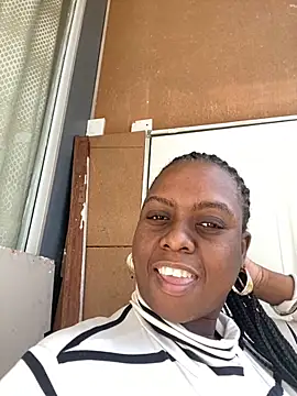 Snapshot of Biggblackboobs chatting on September 26, 7:12 am Biggblackboobs online show from September 26, 7:12 am