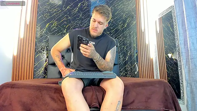 keane lee online show from September 24, 12:30 pm