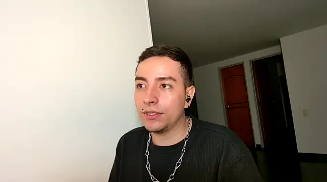 Snapshot of Jhoan_saenz chatting on March 20, 11:56 pm Jhoan saenz online show from March 20, 11:56 pm