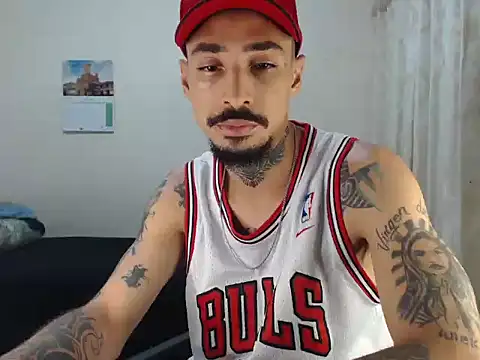 emiliano hottt online show from February 23, 2:14 pm