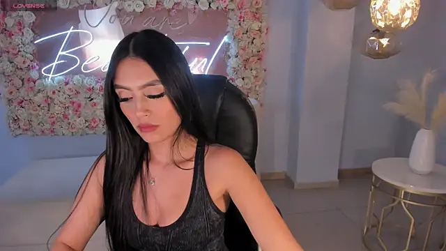 JadeEvansX online show from December 23, 10:55 pm