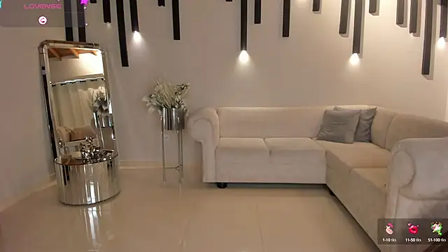 MaryLewis  online show from March 3, 2:59 pm