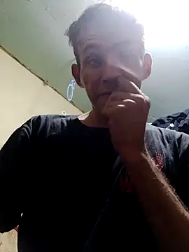 Snapshot of MarsWood chatting on October 10, 8:13 am MarsWood online show from October 10, 8:13 am