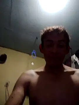 Snapshot of MarsWood chatting on October 31, 6:47 am MarsWood online show from October 31, 6:47 am