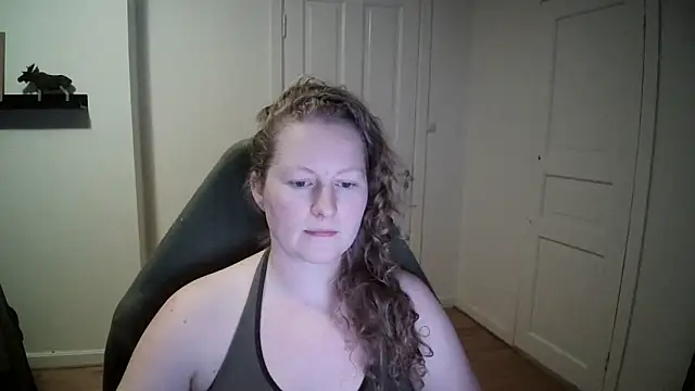 Girlnina-1995 online show from December 2, 3:36 pm