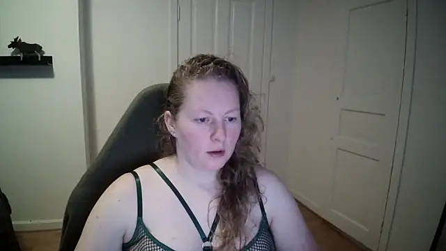 Girlnina-1995 online show from December 10, 9:55 am