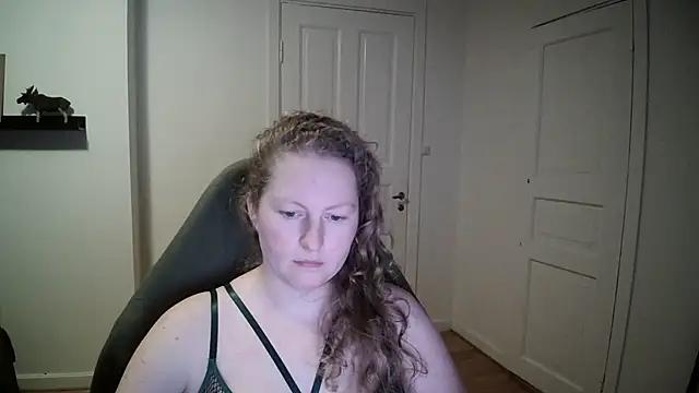 Girlnina-1995 online show from December 10, 5:11 pm