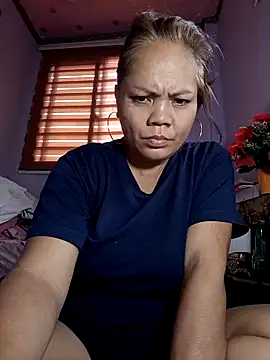 hotbabes163 online show from September 13, 4:45 am