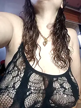 hotbabes163 online show from May 6, 7:24 am