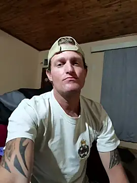 Snapshot of the-billy-blue chatting on May 17, 9:11 pm the-billy-blue online show from May 17, 9:11 pm