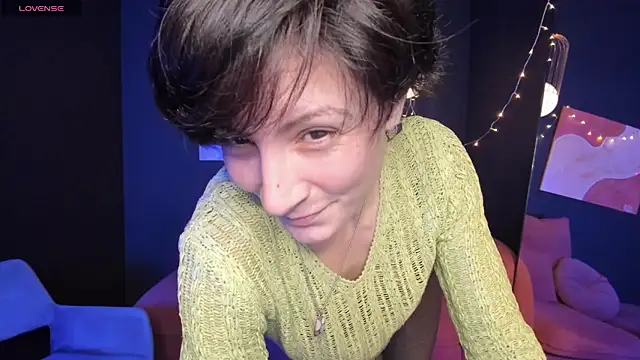 Snapshot of LorenDaze chatting on January 31, 2:28 pm LorenDaze online show from January 31, 2:28 pm