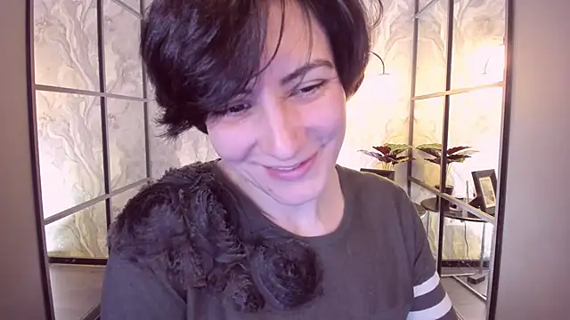 Snapshot of LorenDaze chatting on March 18, 5:10 pm LorenDaze online show from March 18, 5:10 pm