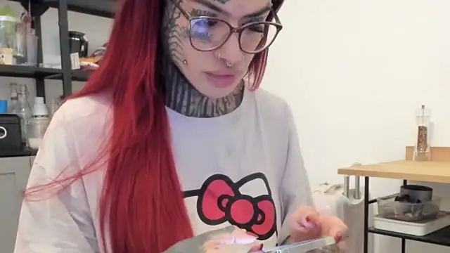 tamarapervert online show from December 22, 9:50 am