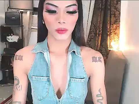 ELLIZABETHFORCUMXX online show from February 6, 10:40 am