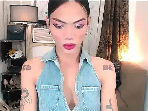 ELLIZABETHFORCUMXX online show from February 11, 1:38 pm