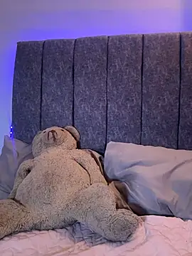 Snapshot of MeganKitty_ chatting on December 14, 2:22 pm MeganKitty online show from December 14, 2:22 pm