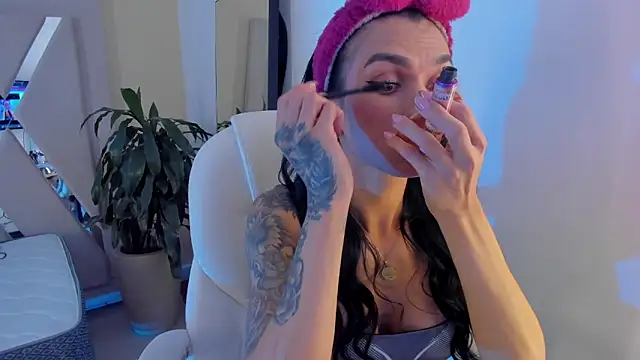 malejabenzz online show from March 14, 8:06 pm