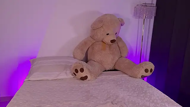 liagirl cute online show from March 6, 3:14 am