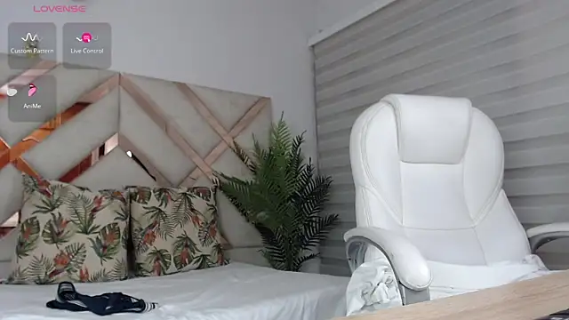 Snapshot of kimara_lion chatting on February 11, 6:51 am kimara lion online show from February 11, 6:51 am
