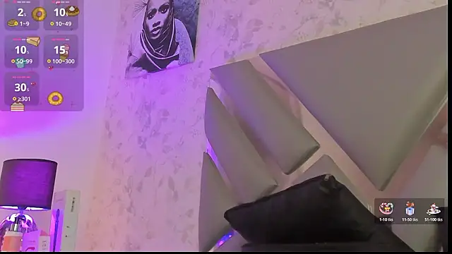 EmilyyRosee  online show from March 14, 11:43 pm