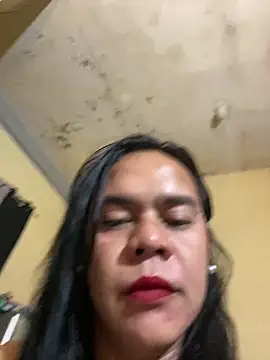 sweetyula online show from May 15, 12:39 am