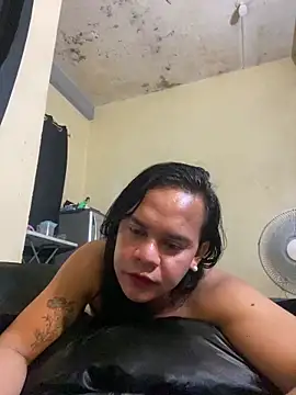 sweetyula online show from May 16, 12:29 am