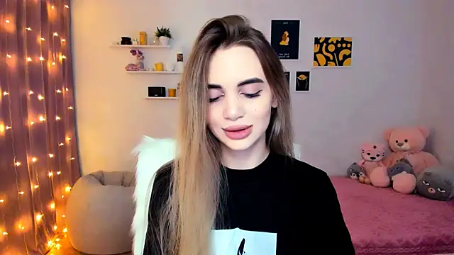 aPieceOfJoy online show from December 24, 9:22 pm