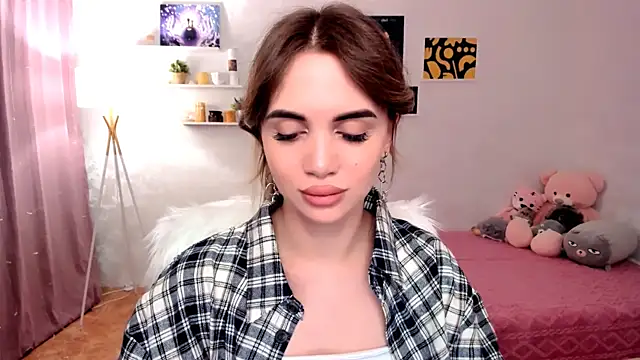 aPieceOfJoy online show from February 23, 1:02 am