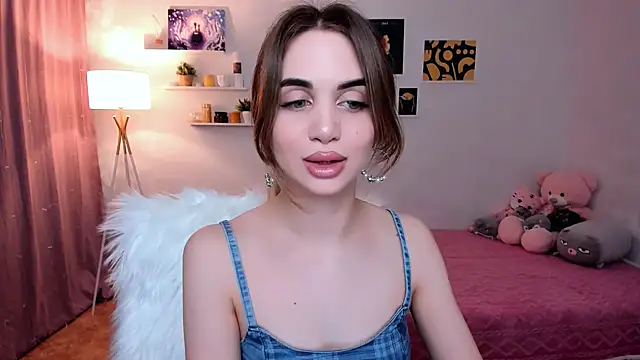 aPieceOfJoy online show from February 23, 8:44 pm