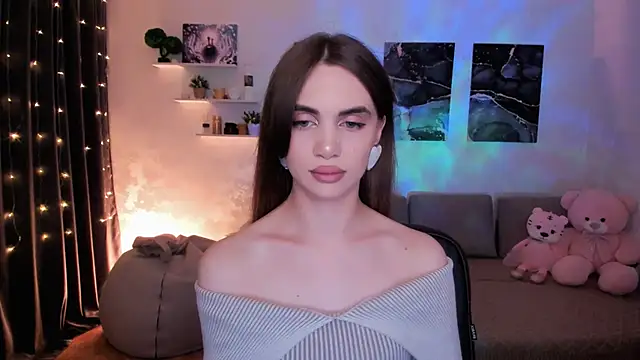 aPieceOfJoy online show from October 18, 9:59 pm