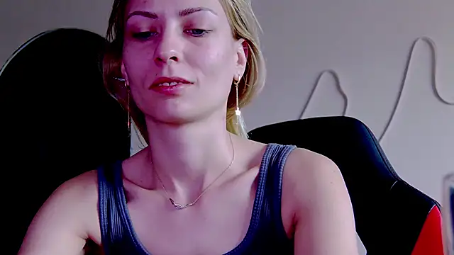 karo123421 online show from November 14, 8:35 am