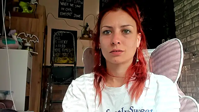 karo123421 online show from May 17, 3:19 pm