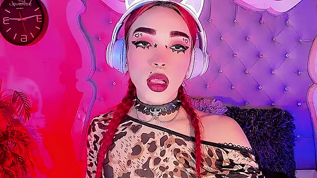 LeyXandrabraz online show from May 15, 8:05 pm