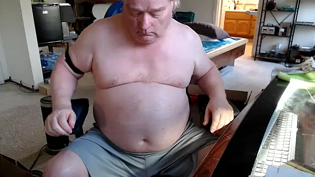 Snapshot of HomerPrice chatting on February 8, 4:21 pm HomerPrice online show from February 8, 4:21 pm