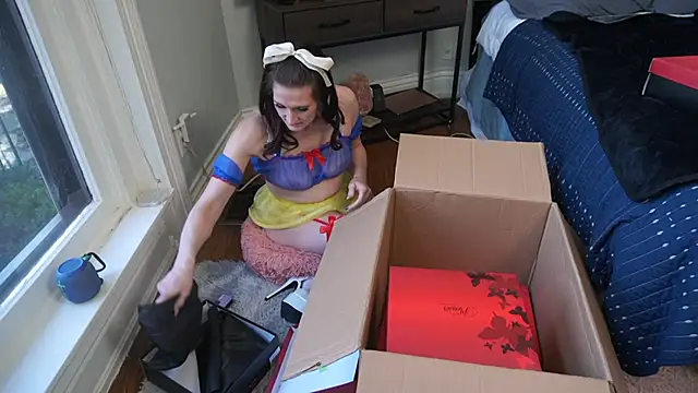 RhiCon online show from February 24, 4:58 pm