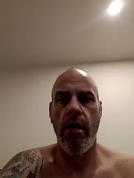 Snapshot of Ryeguy6969 chatting on January 1, 4:18 am Ryeguy6969 online show from January 1, 4:18 am