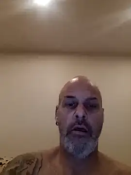 Snapshot of Ryeguy6969 chatting on February 17, 3:15 am Ryeguy6969 online show from February 17, 3:15 am