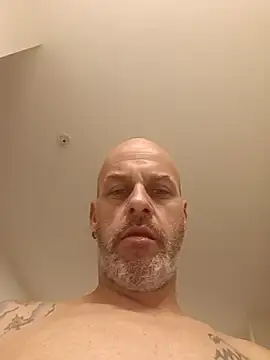 Snapshot of Ryeguy6969 chatting on March 10, 2:17 am Ryeguy6969 online show from March 10, 2:17 am