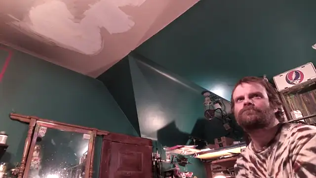 charactrzero online show from March 15, 12:27 am