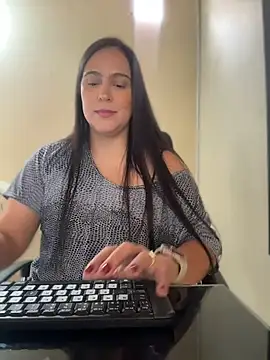Snapshot of kendall_52 chatting on April 30, 2:56 pm kendall 52 online show from April 30, 2:56 pm