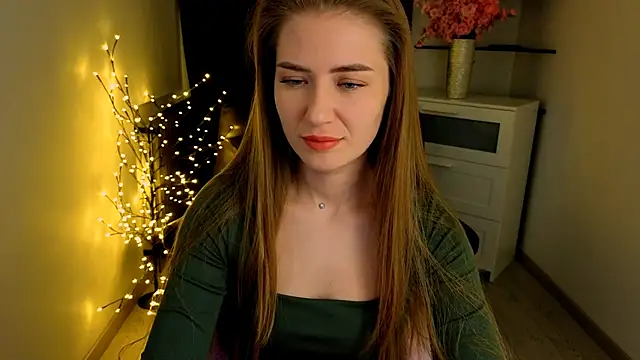 Adelyna Bird online show from March 27, 8:09 am